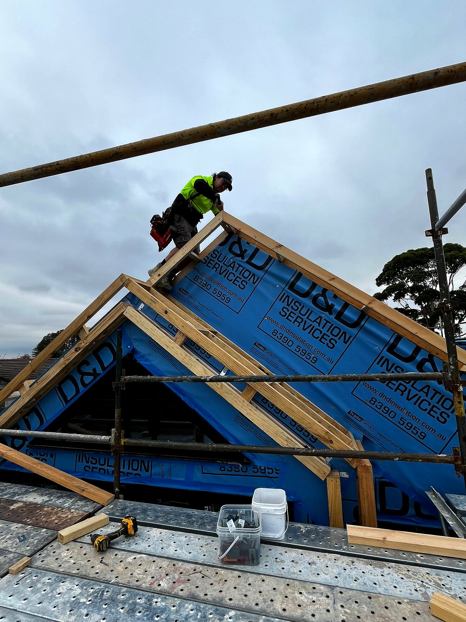 Roofing and truss carpentry on a Majora Building Solutions residential job, Armadale