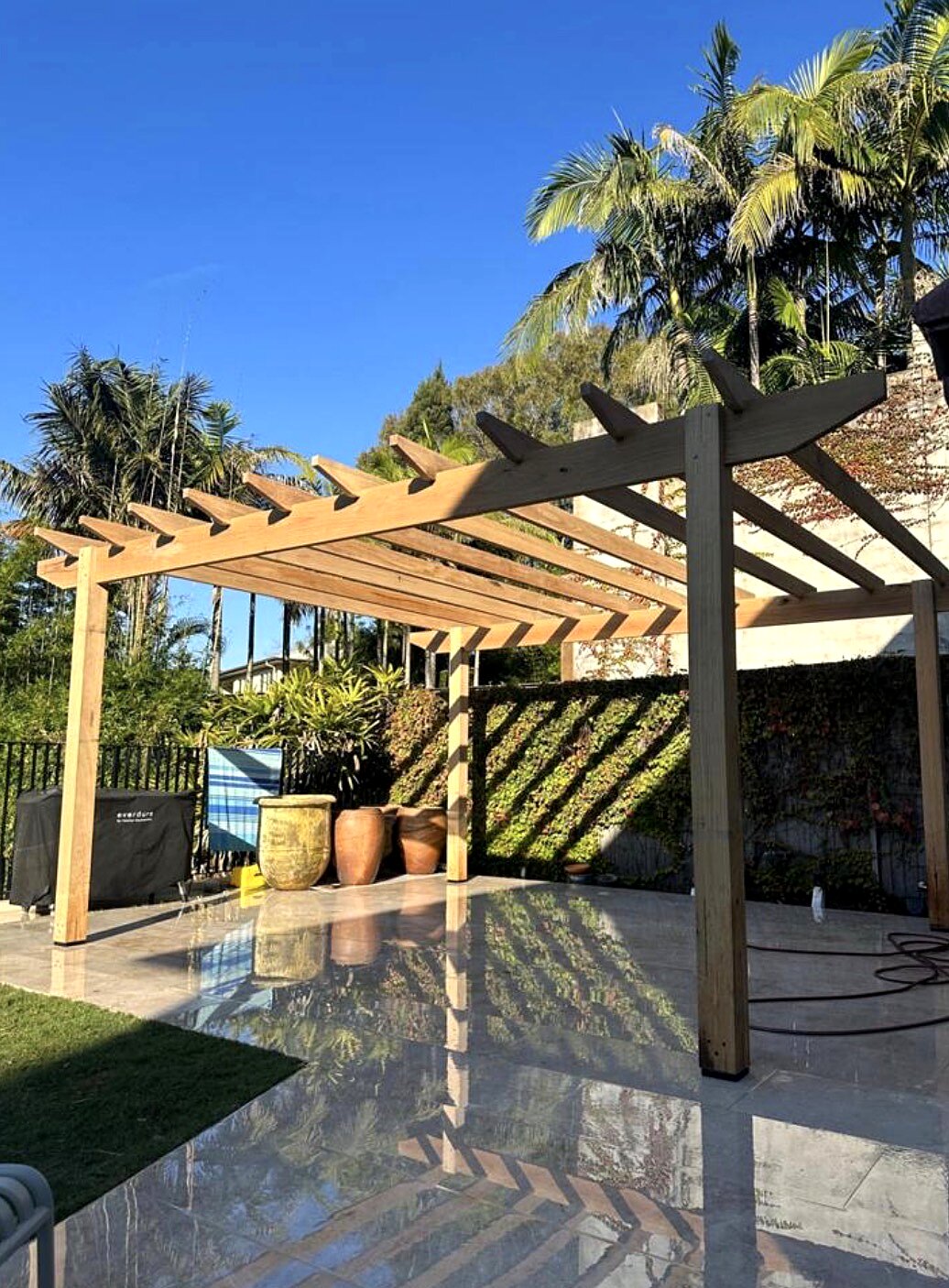 Hardwood pergola — private residence, Bentleigh